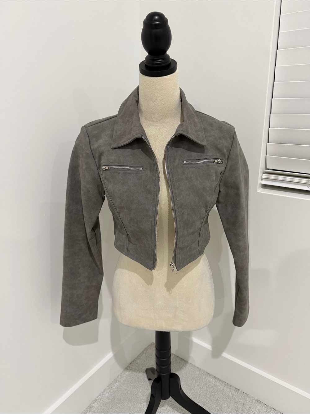 Gray Cropped Jacket